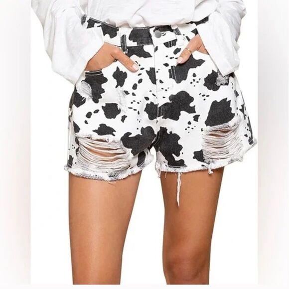 POL Cow Print Distressed High Rise Denim Shorts Women’s Small - Picture 1 of 11